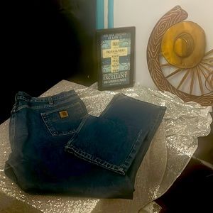 NWT!! *Never been worn* BRAND NEW Men’s CARHARTT jeans!! Size 42x32